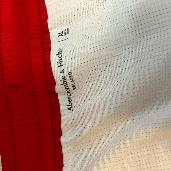 Mens XL abercrombie & fitch swim shorts BNWT - Picture 3 of 5